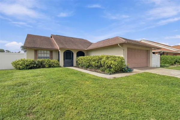 8742 OSAGE DR, Tampa, FL 33634