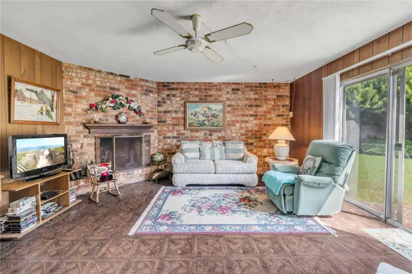 1160 PINEVIEW DR, Daytona Beach, FL 32117