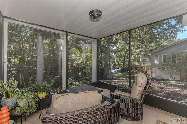 611 Woodchuck LN, Lake St Louis, MO 63367