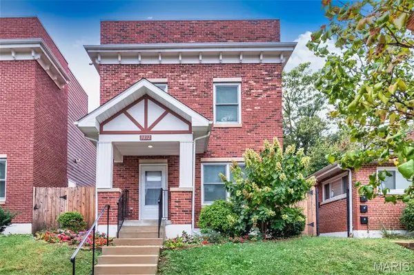 3832 McRee Ave, St Louis, MO 63110