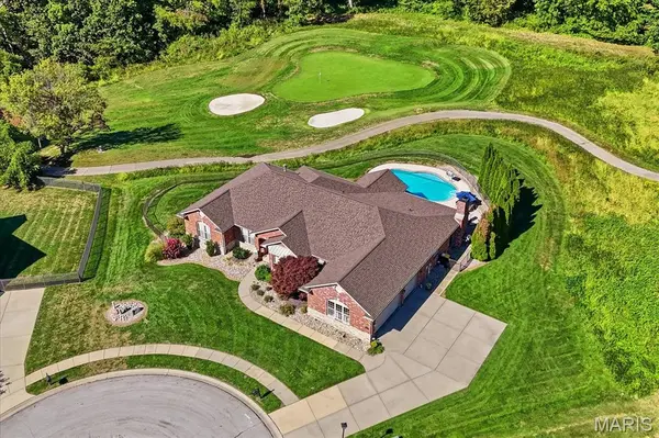 901 Spyglass Hill CT, Caseyville, IL 62232