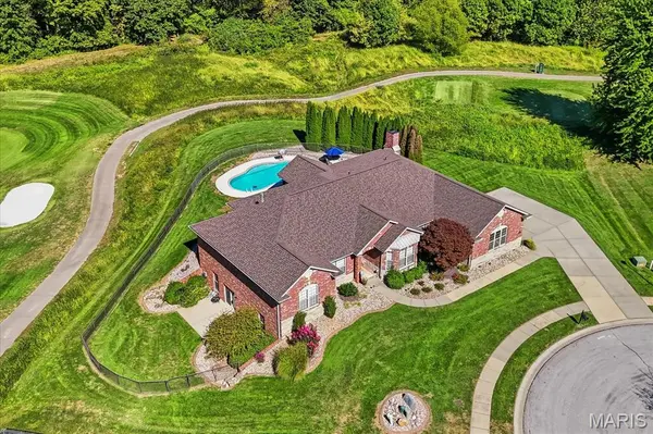 901 Spyglass Hill CT, Caseyville, IL 62232