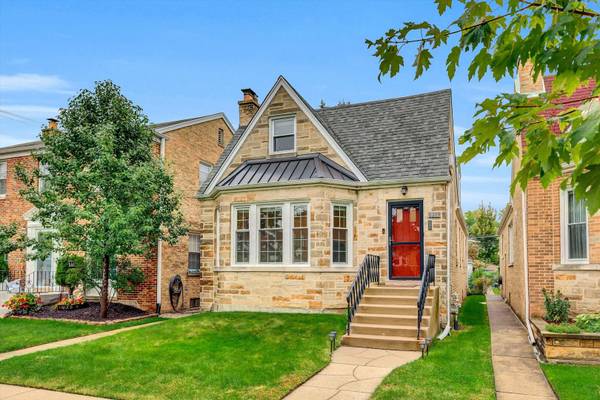 6219 W Holbrook ST, Chicago, IL 60646