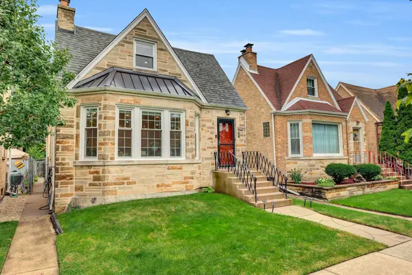 6219 W Holbrook ST, Chicago, IL 60646