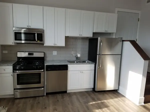 1700 W 19th ST, Chicago, IL 60608
