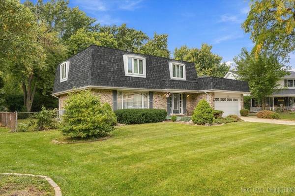 7008 Blackburn AVE, Downers Grove, IL 60516