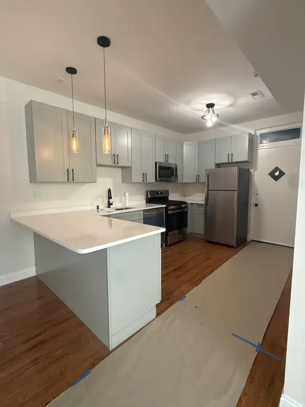 3206 N sacramento AVE #1R, Chicago, IL 60618