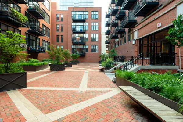 333 W HUBBARD ST #801, Chicago, IL 60654