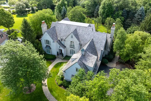 1871 W Salisbury LN, Lake Forest, IL 60045