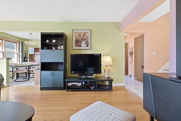 3745 Scott ST, Schiller Park, IL 60176