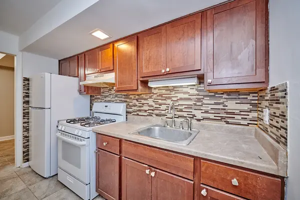 2609 W Fitch AVE #G, Chicago, IL 60645