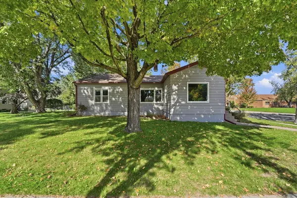 901 31st AVE N, Saint Cloud, MN 56303