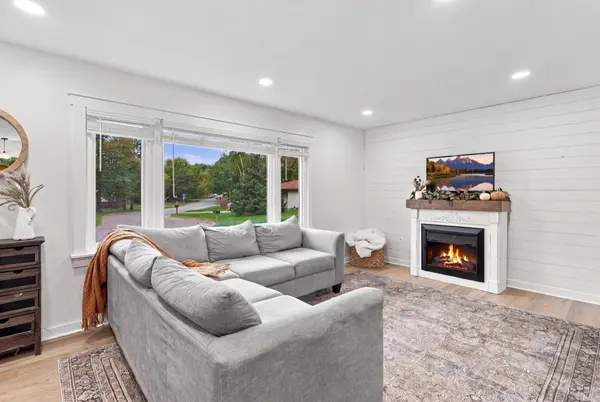 2029 Opal PL, Eagan, MN 55122