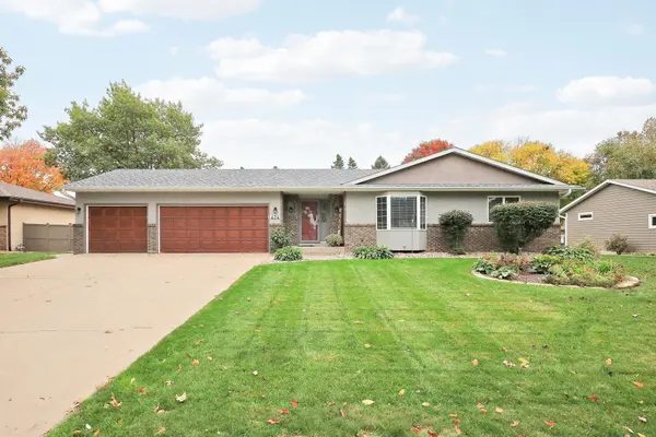 624 Hennes AVE, Shakopee, MN 55379