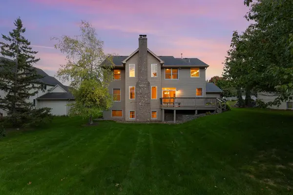 19054 Magenta Bay, Eden Prairie, MN 55347