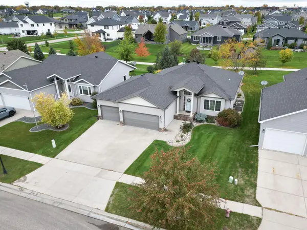 222 30th AVE E, West Fargo, ND 58078