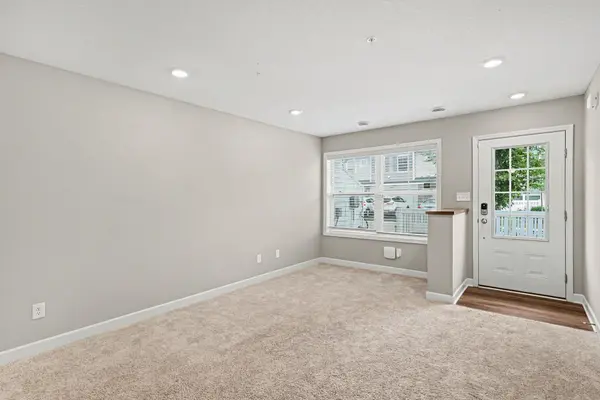 1218 Upper 142nd ST E, Rosemount, MN 55068