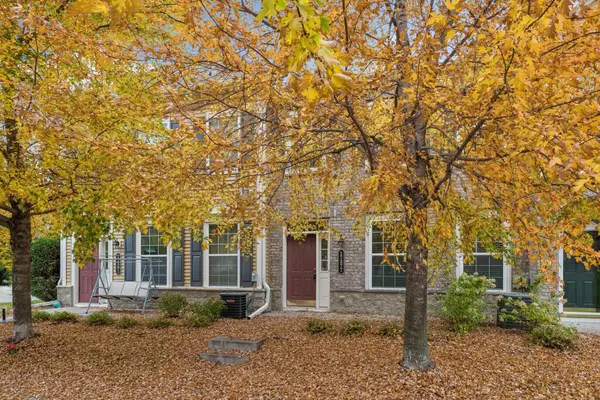 17377 72nd PL N #504, Maple Grove, MN 55311