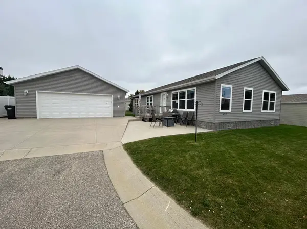 4319 Daffodil AVE SE, Rochester, MN 55904