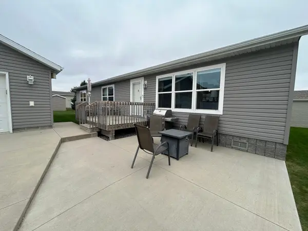 4319 Daffodil AVE SE, Rochester, MN 55904