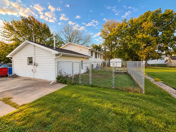3761 W 6th ST, Winona, MN 55987
