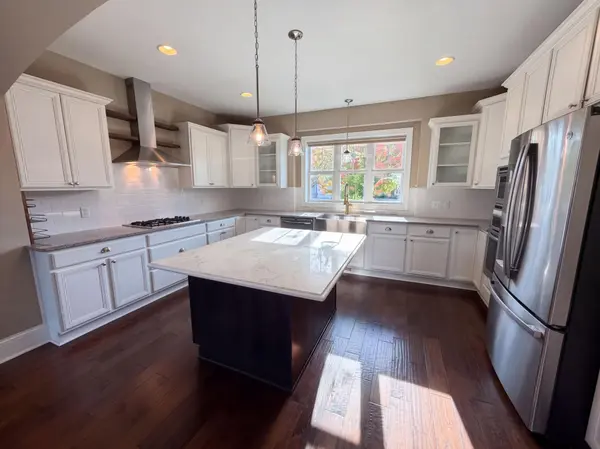 1120 Francesca CT, Chaska, MN 55318