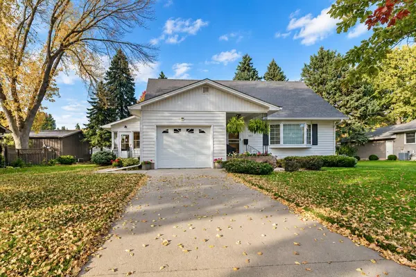 507 1st ST SW, Madelia, MN 56062