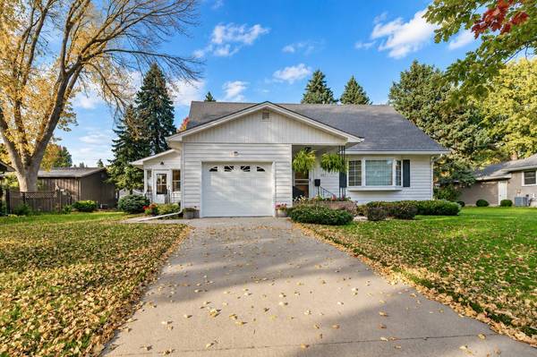 507 1st ST SW, Madelia, MN 56062