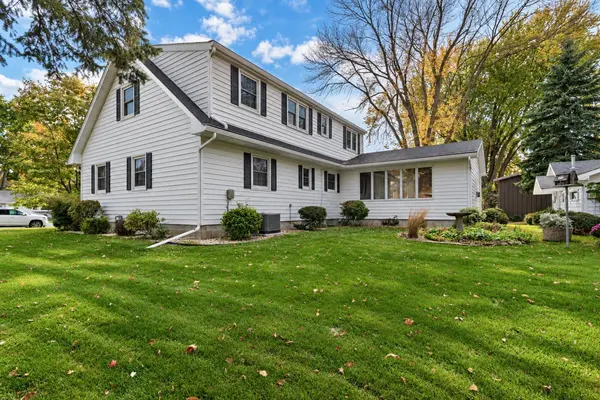 507 1st ST SW, Madelia, MN 56062