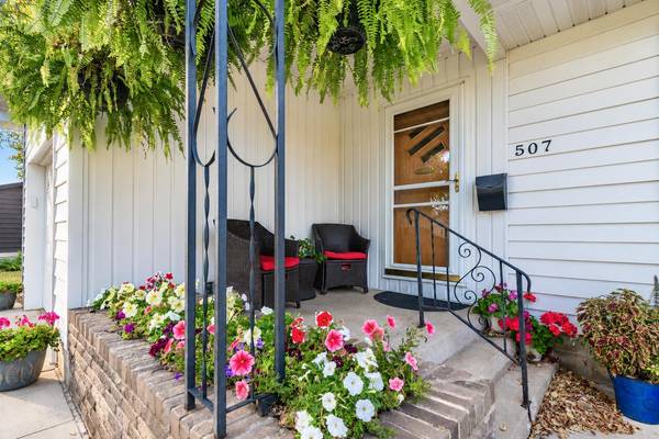 507 1st ST SW, Madelia, MN 56062