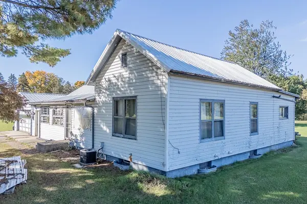 E5901 RIVER ST, Manawa, WI 54949