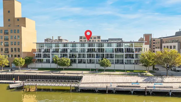 101 CHERRY ST #208, Green Bay, WI 54301-4245
