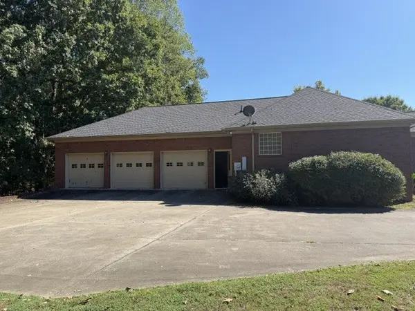 427 Bridlewood Dr, Fayetteville, TN 37334