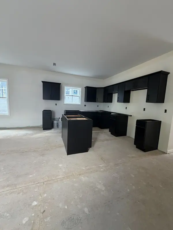 815 Gracey Ave, Clarksville, TN 37040