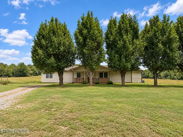 196 Sweetwater Rd, Philadelphia, TN 37846