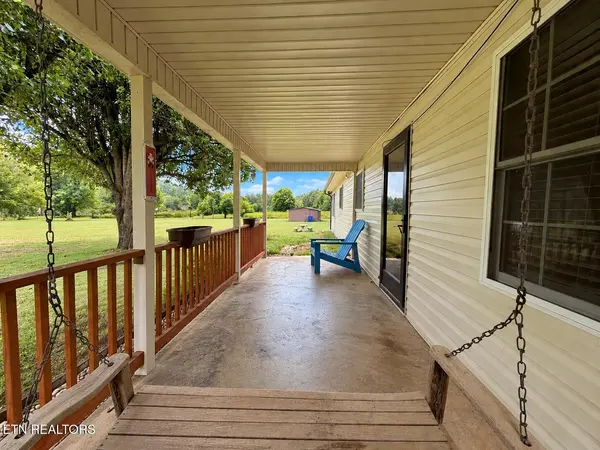 196 Sweetwater Rd, Philadelphia, TN 37846