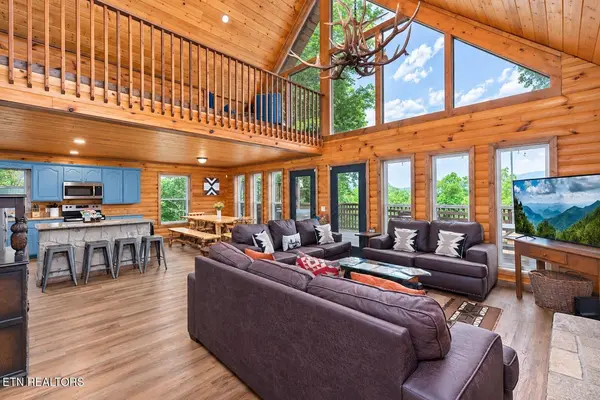 531 Gatlin Drive, Gatlinburg, TN 37738