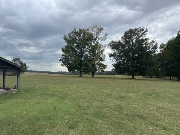 5075 N Thomas St, Clarksville, TN 37043