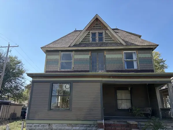 617 N Plum, Newton, KS 67114