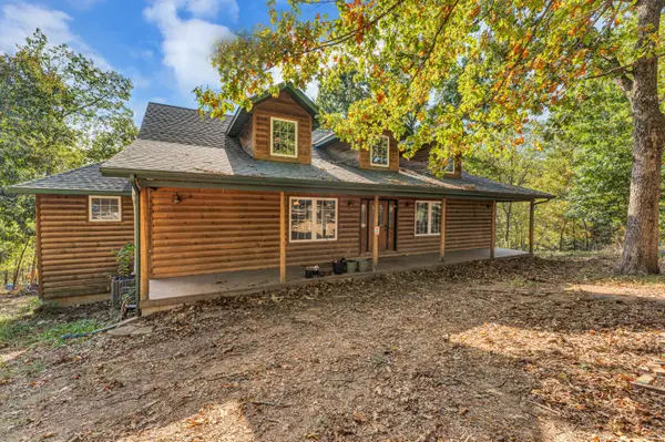 1549 Elm Springs RD, Aurora, MO 65605