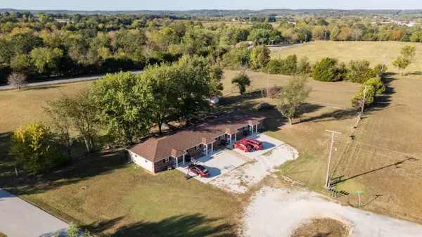 241 N Northview CIR, Fair Grove, MO 65648