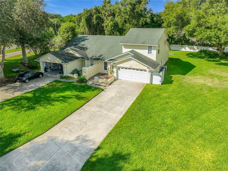 8805 COURTYARD LN, Groveland, FL 34736