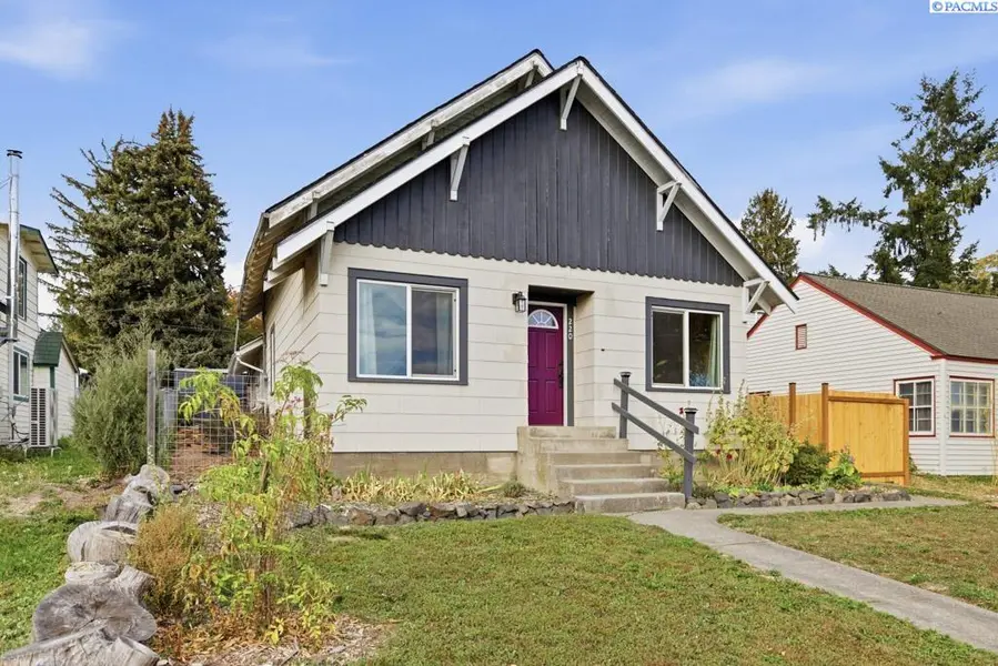220 W Alder st, Palouse, WA 99161
