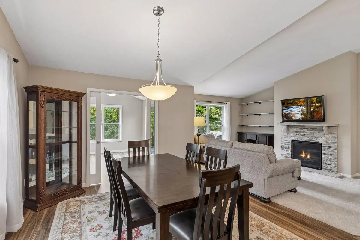 832 Aurora CIR, Red Wing, MN 55066