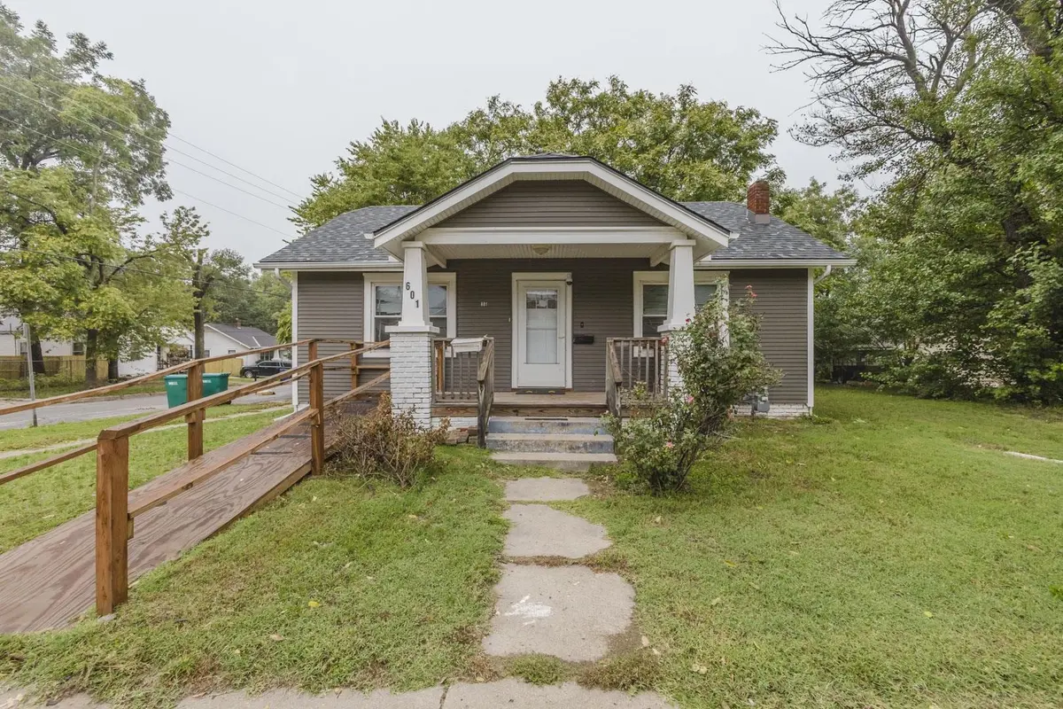 601 N Chautauqua, Wichita, KS 67214