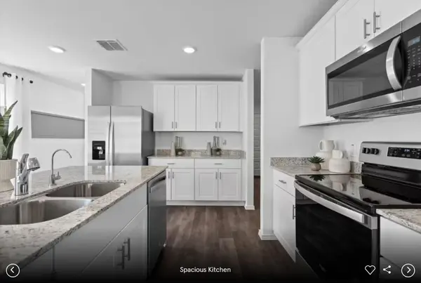 312 Hodge LN, Liberty Hill, TX 78642