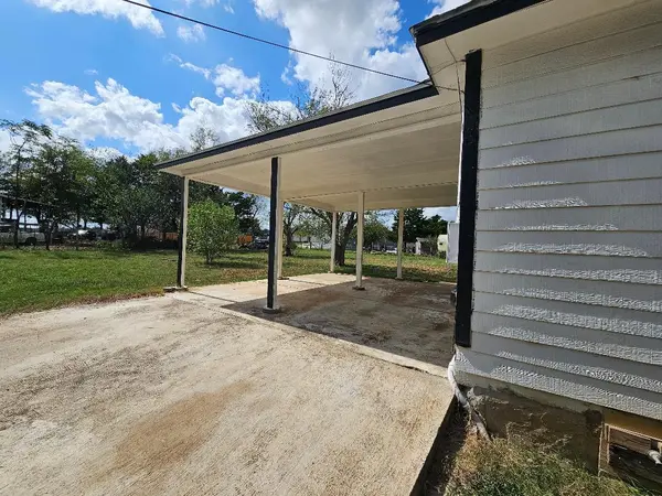 1778 Fm 1704 #C, Elgin, TX 78621