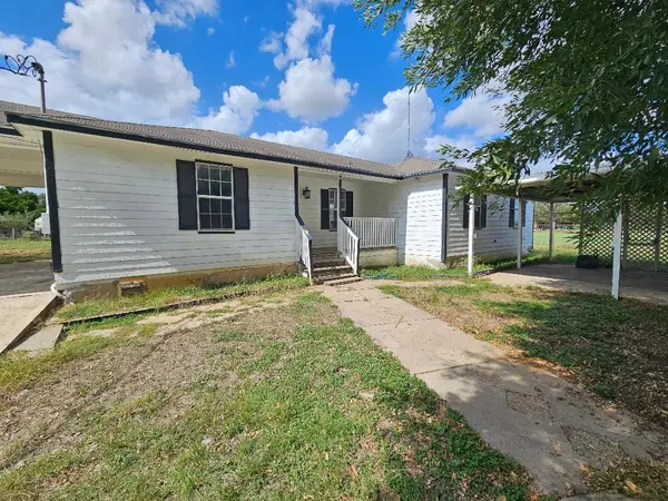 1778 Fm 1704 #C, Elgin, TX 78621