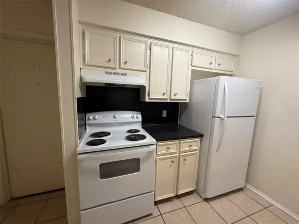 404 Creek CV #A, Round Rock, TX 78664
