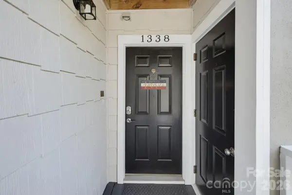 1338 Torrence CIR, Davidson, NC 28036